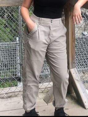 Super comfy khaki cargo pants